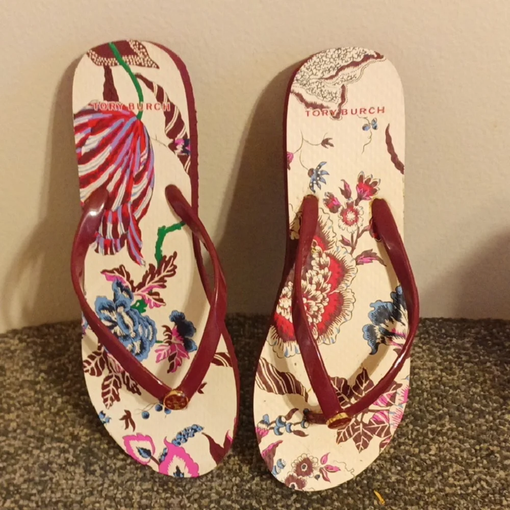 Tory Burch Women's Floral Flip Flops -magenta Red Purple Size L